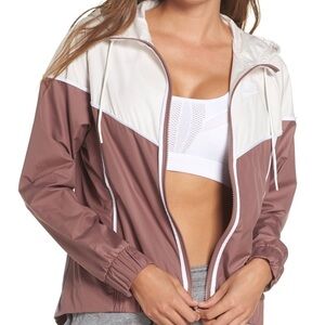 Nike sportswear wind runner hooded jacket womens Small